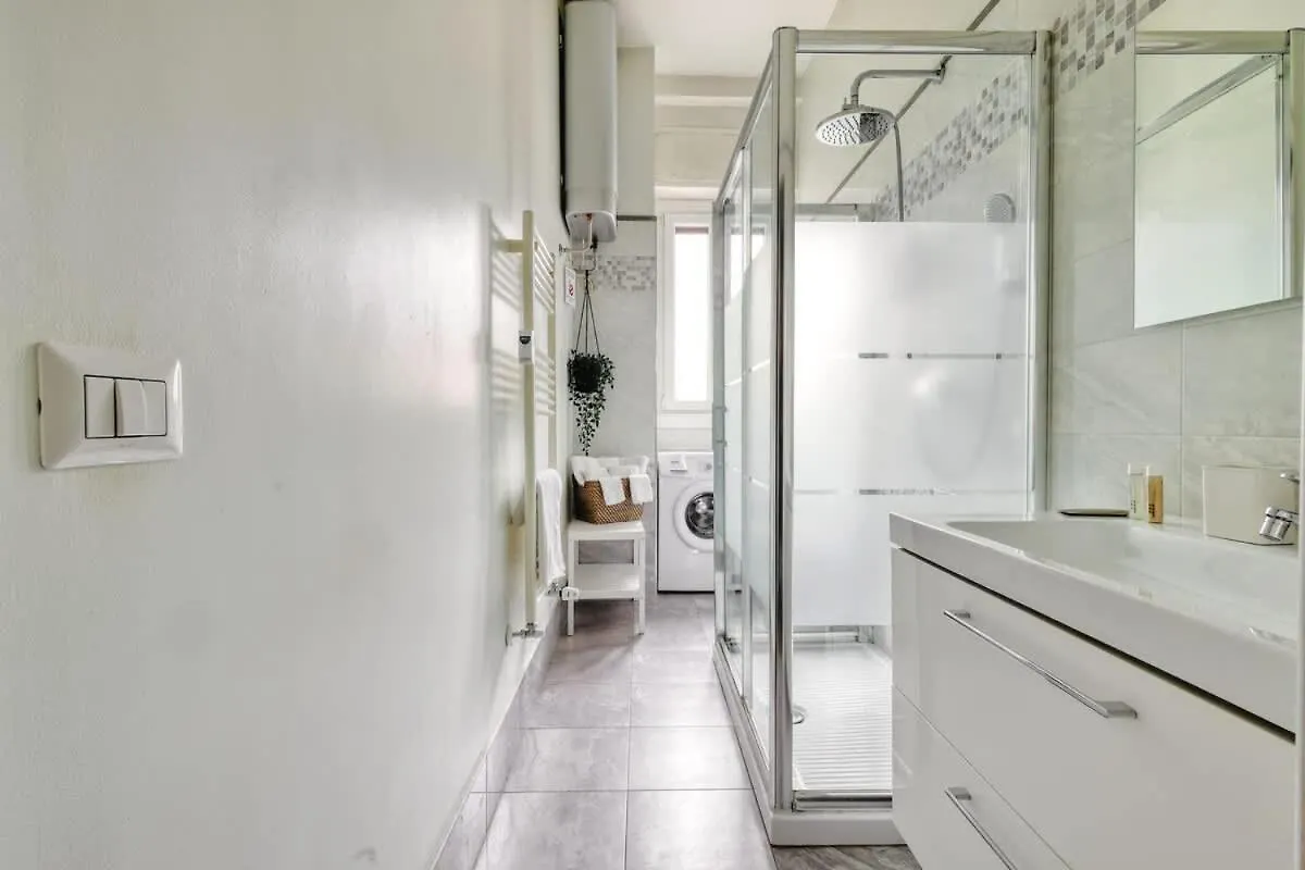 Apartment Oasis Suite - Subway 50 Meters Just 5 Minutes From Duomo Milan